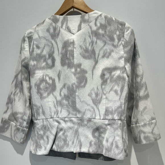 ❤️ Amazing blazer with peplum and 3/4 length sleeve in spring summer pattern - Picture 4 of 8